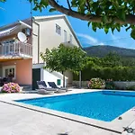 Family Friendly With A Swimming Pool Podstrana, Split - 15040 Podstrana