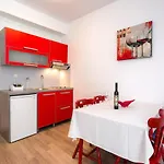 Family Friendly With A Swimming Pool Podstrana, Split - 15040 Podstrana