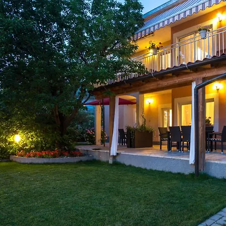 Family Friendly With A Swimming Pool Podstrana, Split - 15040 Apartment