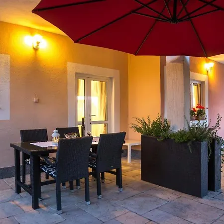 Family Friendly With A Swimming Pool Podstrana, Split - 15040 Apartment *